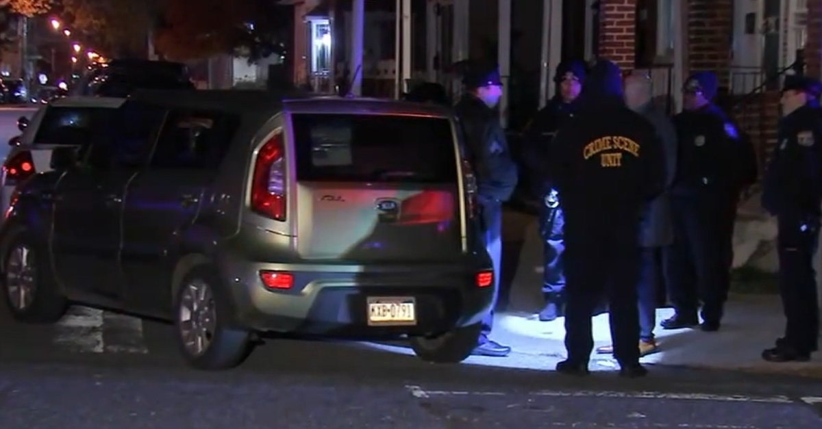 Philadelphia police investigating pregnant woman's shooting death..