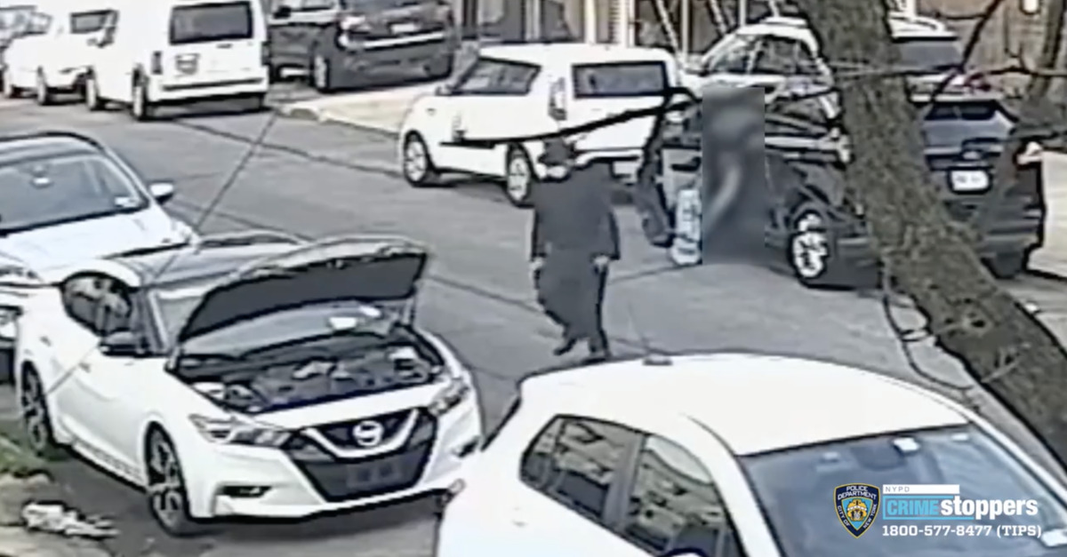A killer in Hasidic-style dress flees after a murder in broad daylight