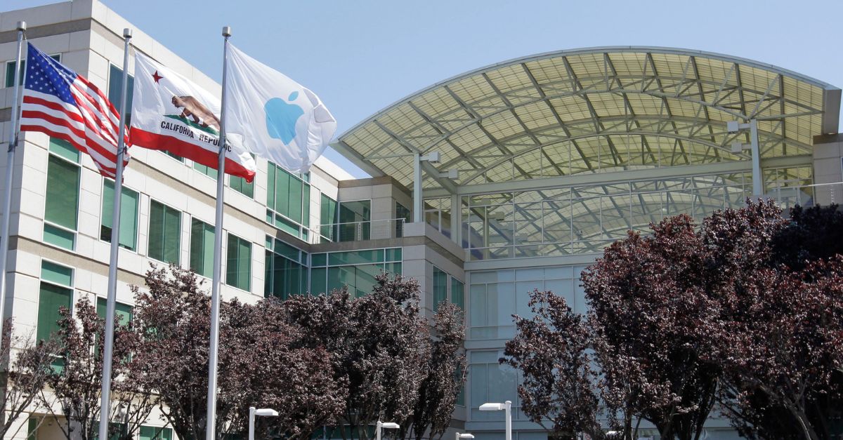 Apple headquarters in Cupertino, Calif., Monday, Aug. 20, 2012 (AP Photo/Paul Sakuma)