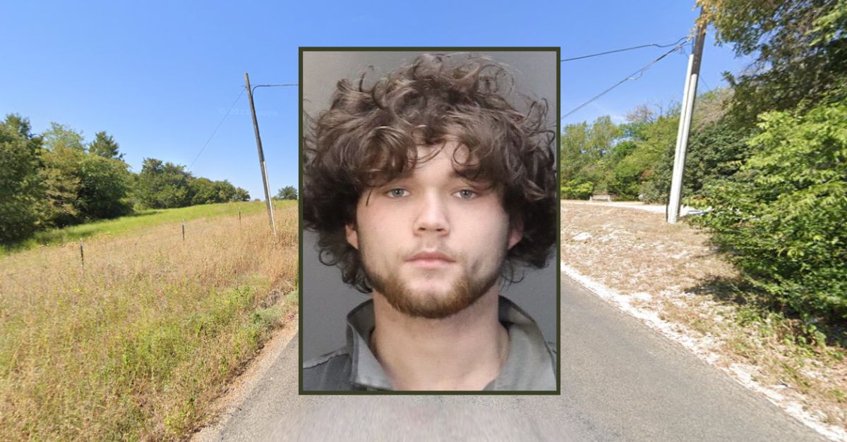 Inset: Brandon Michael Davis (McLennan County Jail). Background: The 1300 block of Old Moody Rd. in Bruceville-Eddy, Texas (Google Maps).