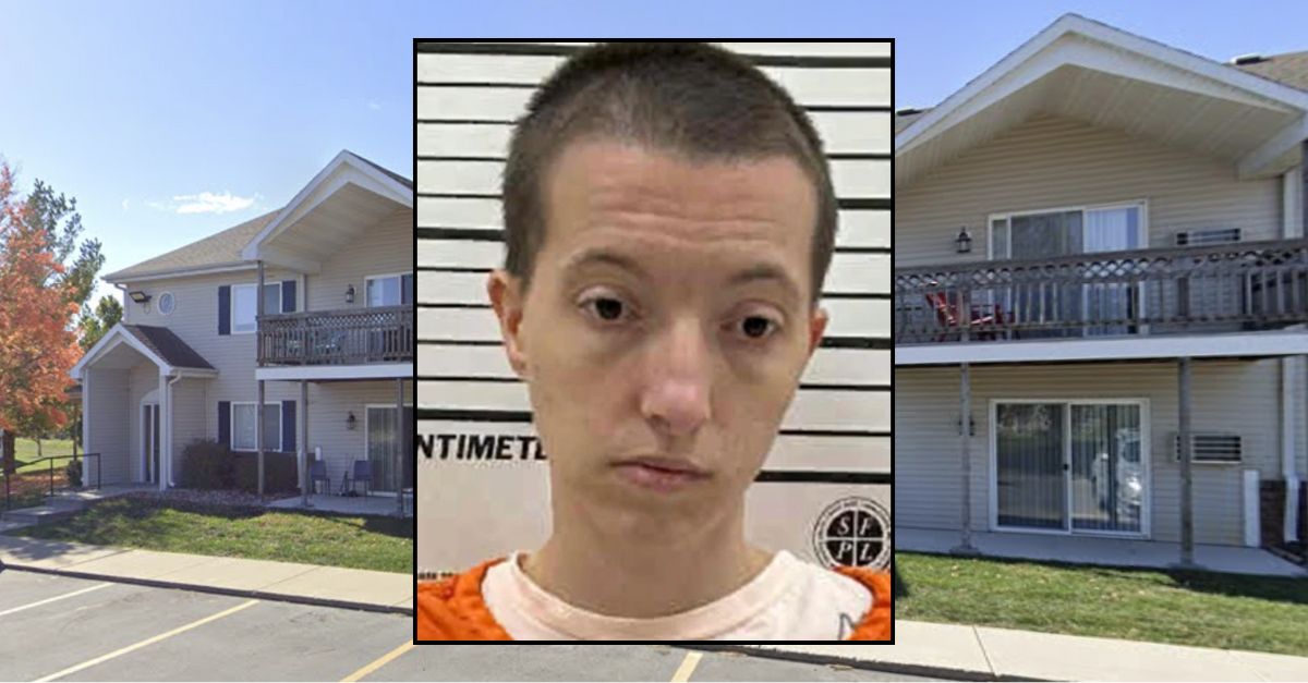 Mom arrested after toddler fell from balcony