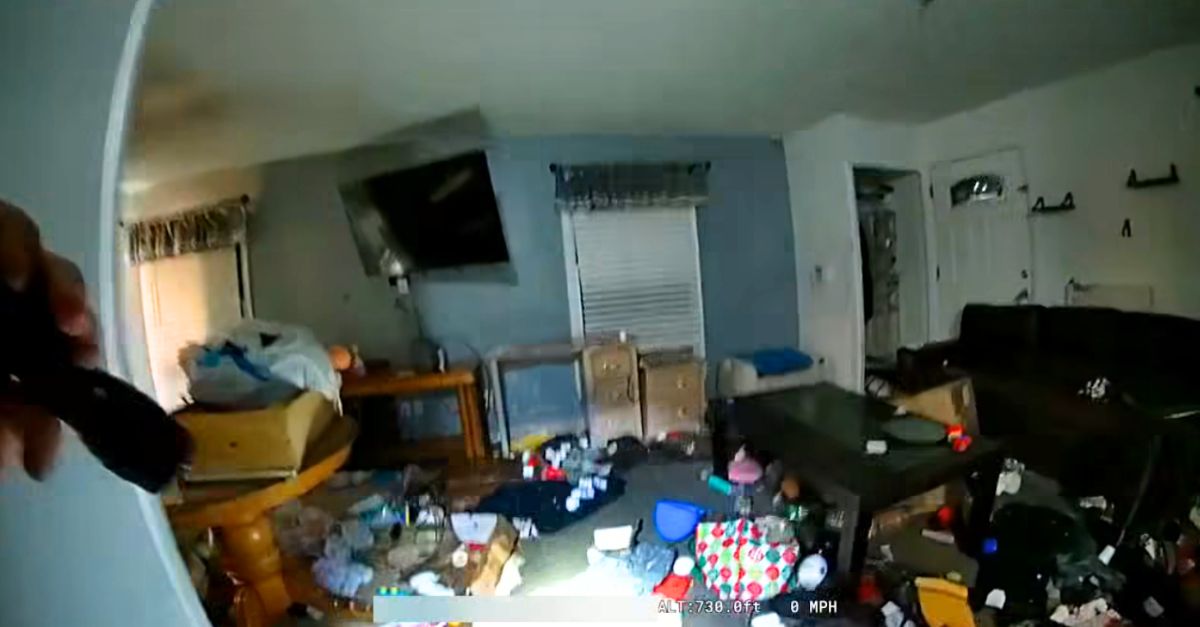 Mom arrested after kids found abandoned