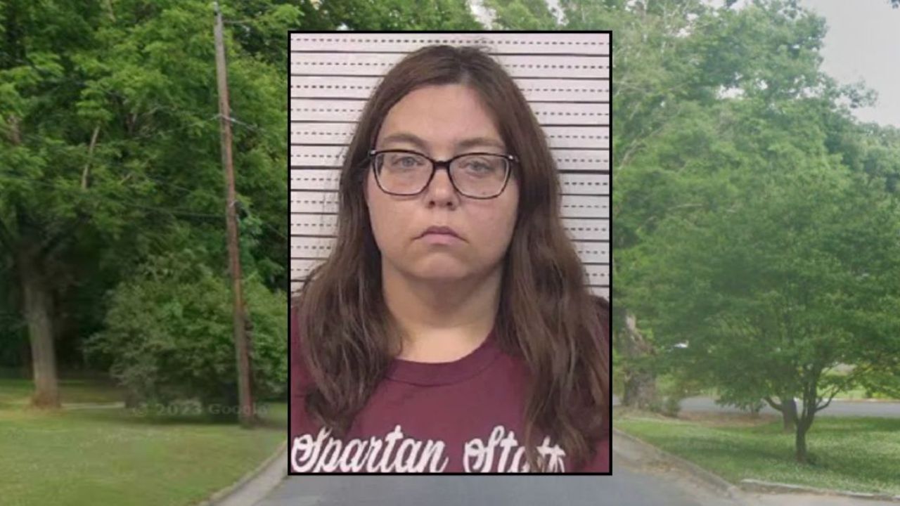 Inset: Candice A. Malone (Caldwell County Detention Center). Background: The area in North Carolina where Malone allegedly abused her 5-year-old daughter (Google Maps).
