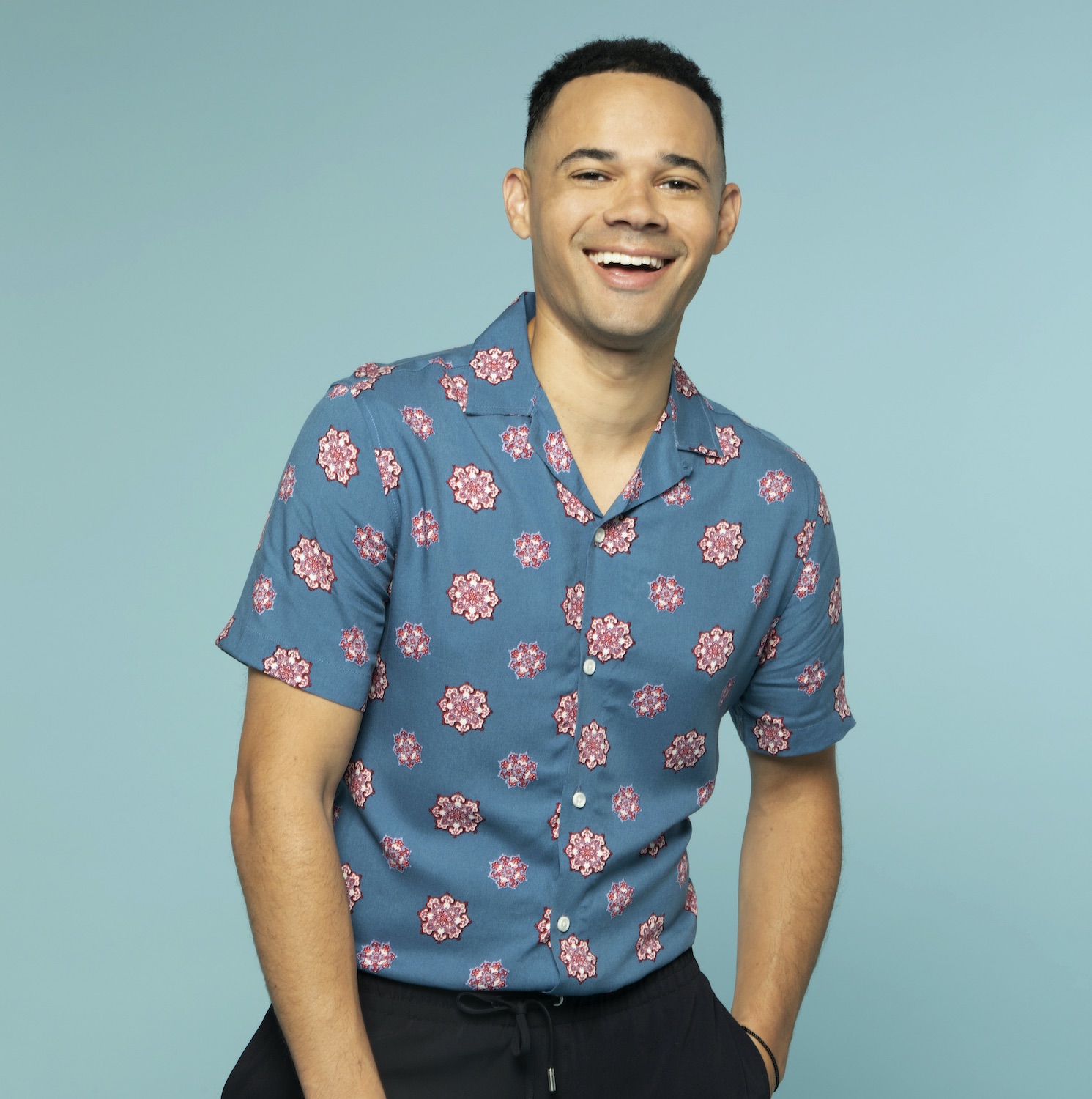 Tauren Wells Surprises Listeners With Two New Songs From Album